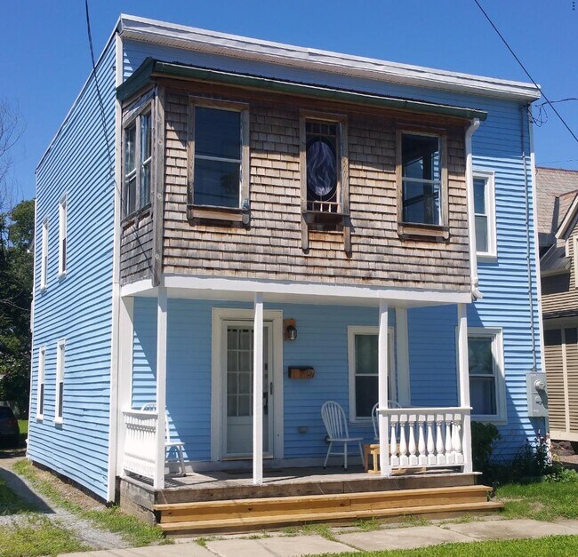 Photo - 67 Walnut St
