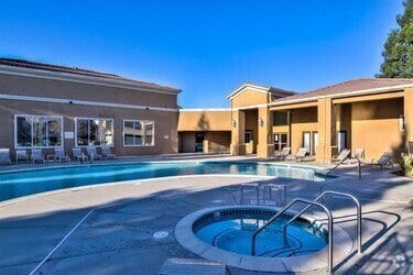 Building Photo - 3 bedroom, 2 bathroom condo with great flo... Unit APT 1223