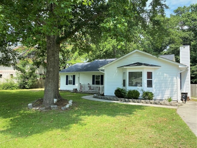 200 S Creek Dr