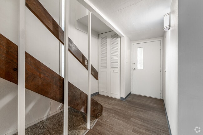 2BR, 1BA - 1133SF