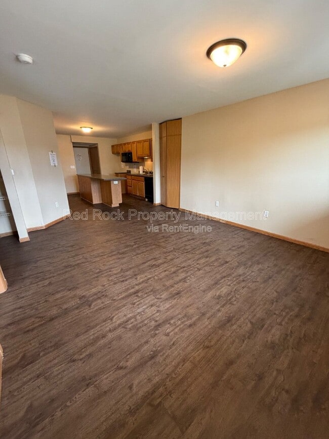 Photo - 1931 Dupont Dr Unit 103