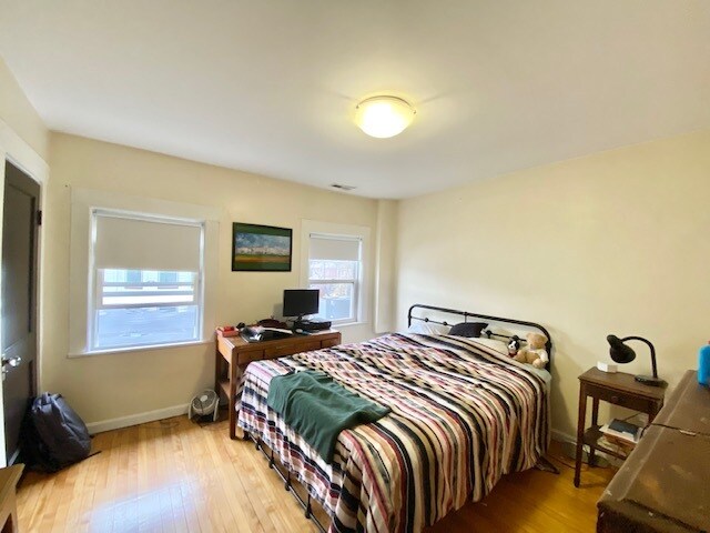 Photo - 34 Bentley St Unit 2