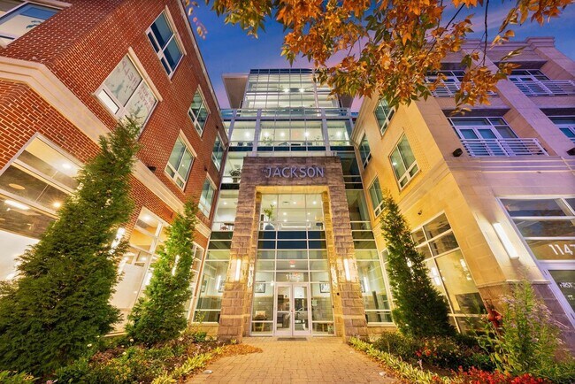 Photo - 1145 N High St Unit 307