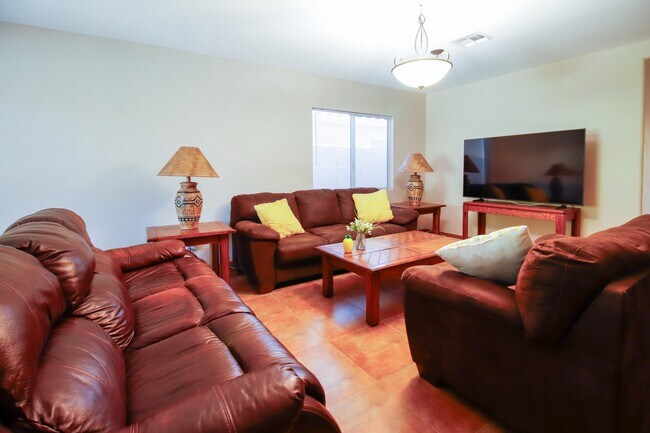 Photo - 5263 E Silverbell Rd