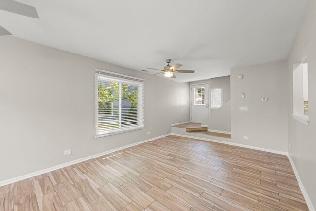 Photo - 2661 Prairieview Ln S