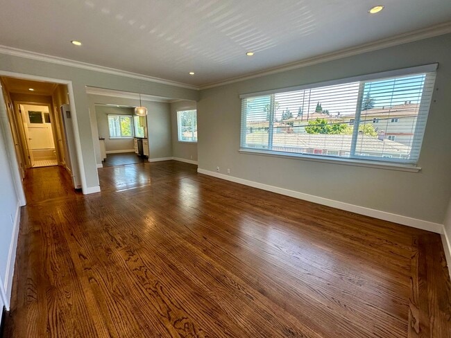 Menlo Pointe Apartments