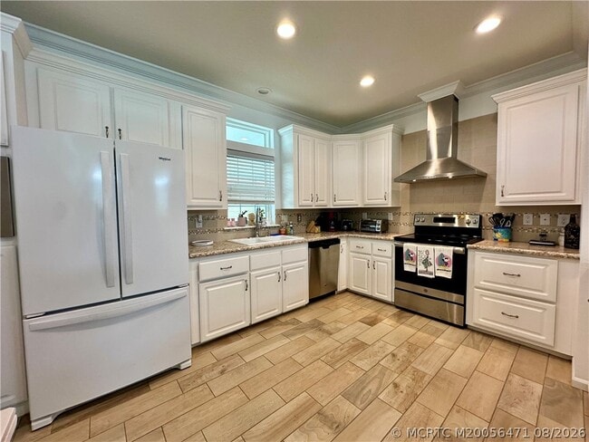 Photo - 174 NE Portside Dr