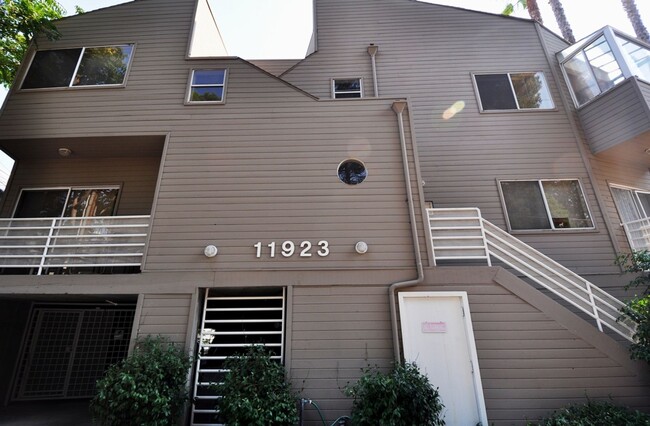 Photo - 11923 Laurelwood Dr Apartment Unit 07