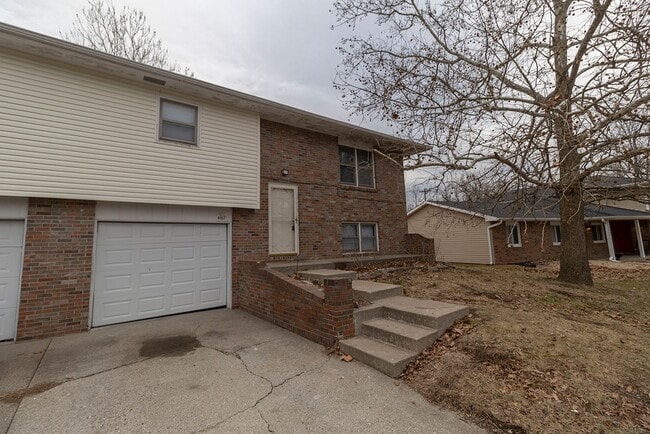 Building Photo - 4465-4467-4467 Santa Anna Dr Unit 4467