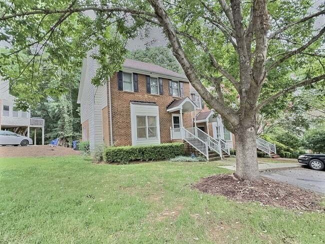 Building Photo - 7 Preakness Dr Rental