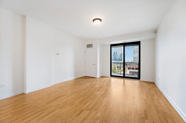 Photo - 451 W Huron St Unit 703