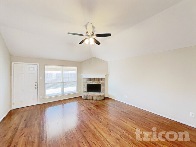 Photo - 2524 Wakecrest Dr