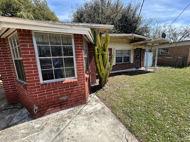 Photo - 3411 Marland St