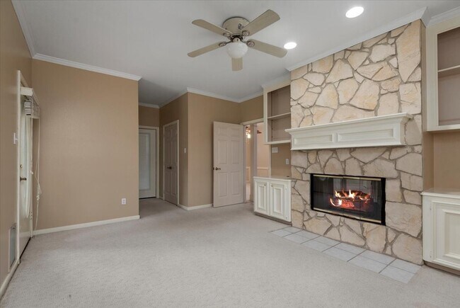 Photo - 14151 Buckingham Ln