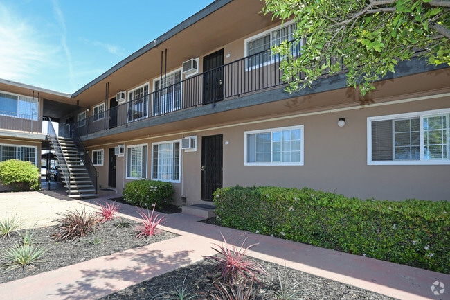 Photo - Skyview Villa & Somerset Apartments