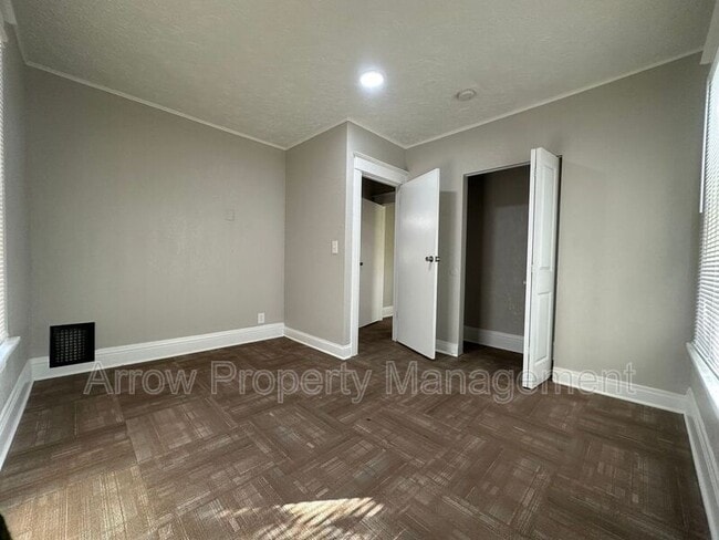 Photo - 2442 Vine St Unit 2