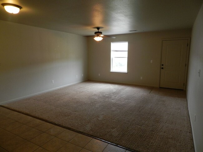 Photo - 107 Edna St Unit 107 Edna B