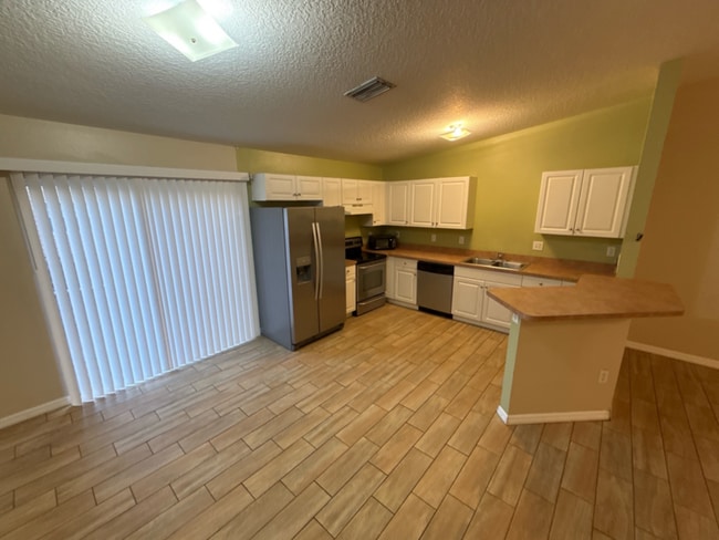 Photo - 105 Melody Ln