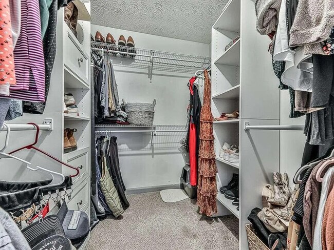 Photo - 3 Bedroom ]house with fence in yard.