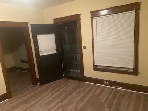 11211 Parkview Ave Unit Downstairs - #1