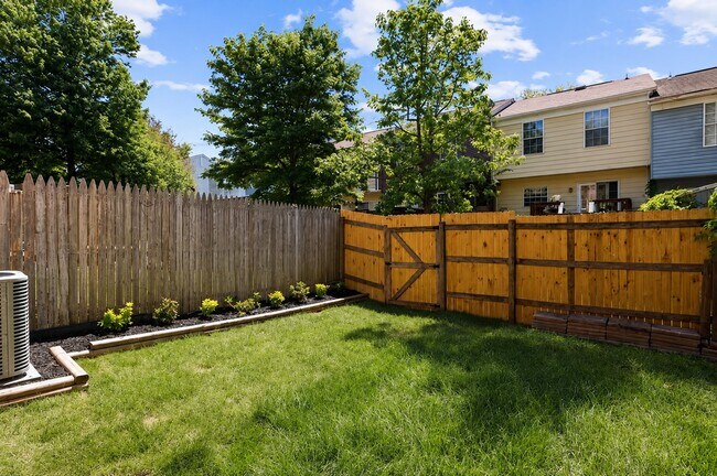 Photo - 14819 Smethwick Pl