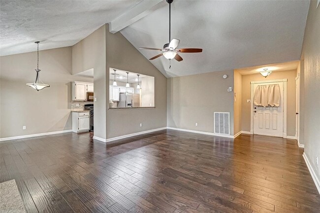 Photo - 3915 Stovepipe Ln