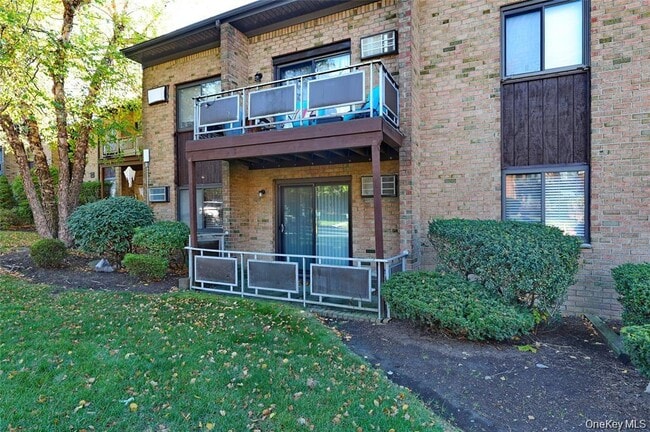 Building Photo - 10 Brevoort Dr Unit 1A