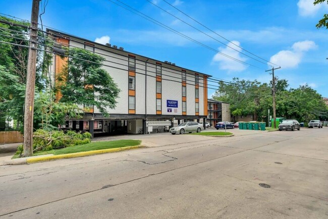 Photo - 2803 Hemphill Park Condominio Unidad B207