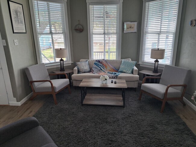 Photo - 3107 Avenue M 1/2 Unit Latitudes