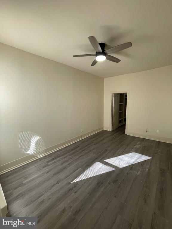 Photo - 5122 Arch St