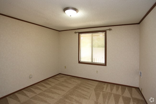 Lakemont Apartment Homes
