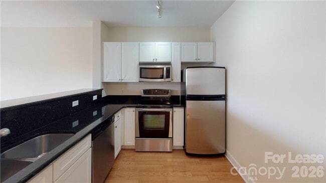 Photo - 1315 East Blvd Unit 329