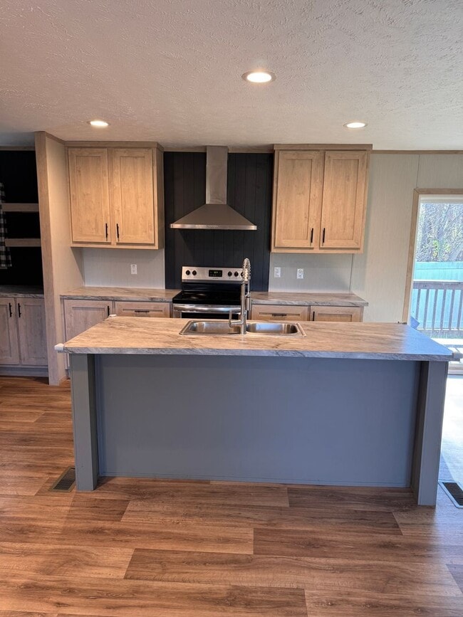 Photo - 3 Bedroom || 2 Bathroom in Concord