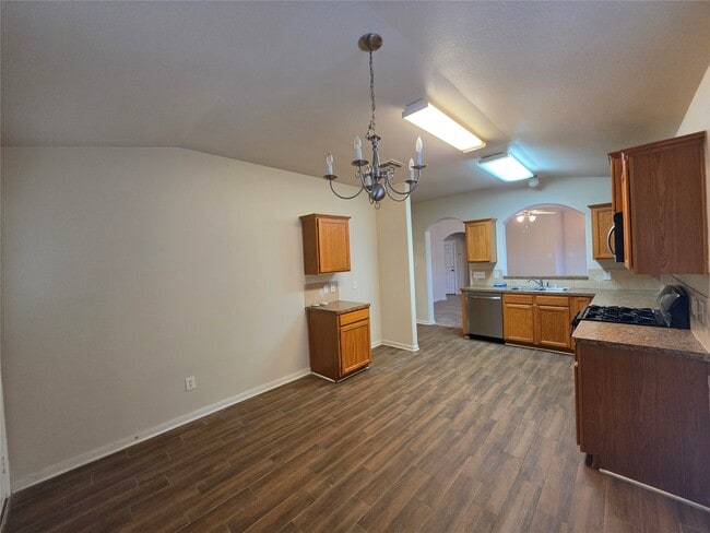 Photo - 2403 Pinpoint Dr