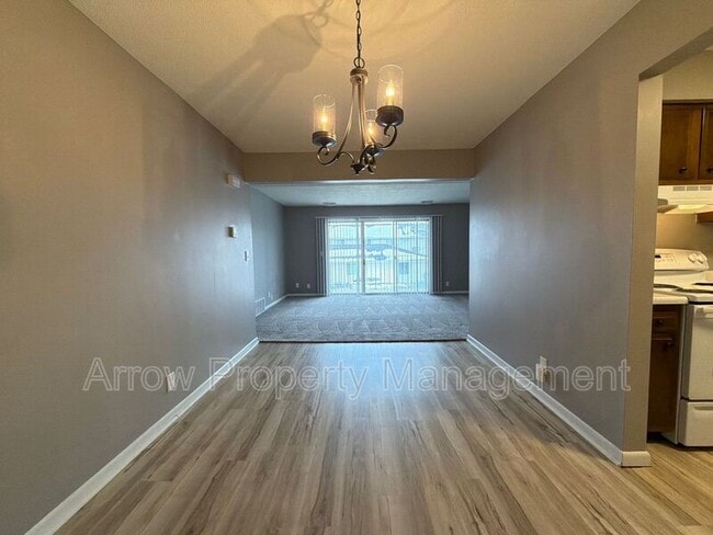 Photo - 3831 S 46th St Unit 8