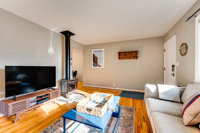 Photo - 725 35th St Unit SI ID1385926P