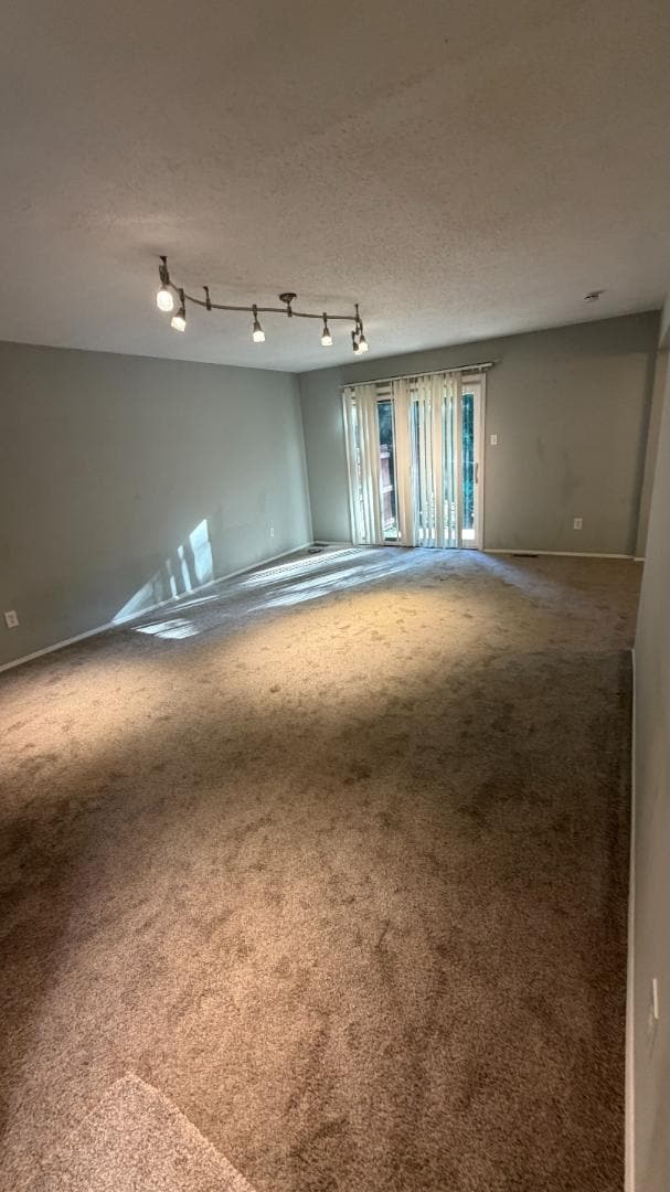 Photo - 252 Glandore Dr