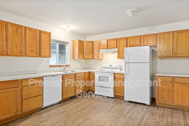Photo - 408 Rice Ln