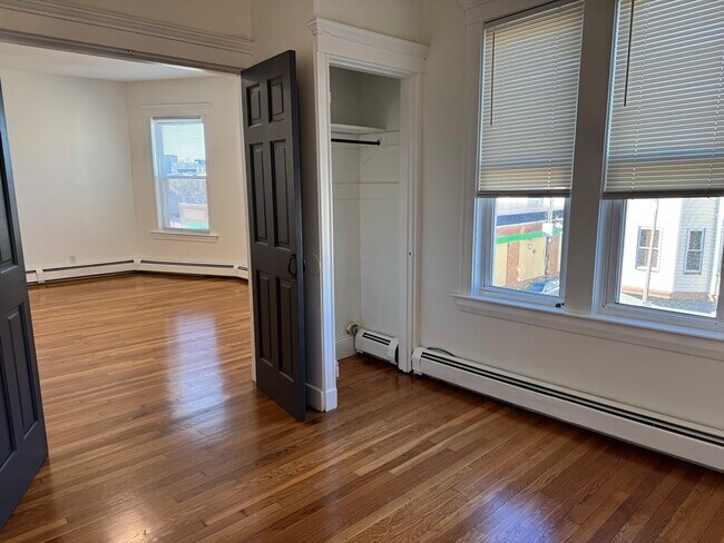 Photo - 1086 Dorchester Ave Unit 3F