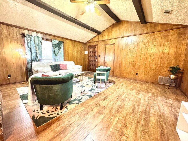 Photo - 4409 75th Dr Unidad A - MTR