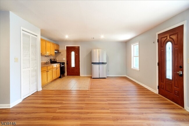 Photo - 75 3rd St