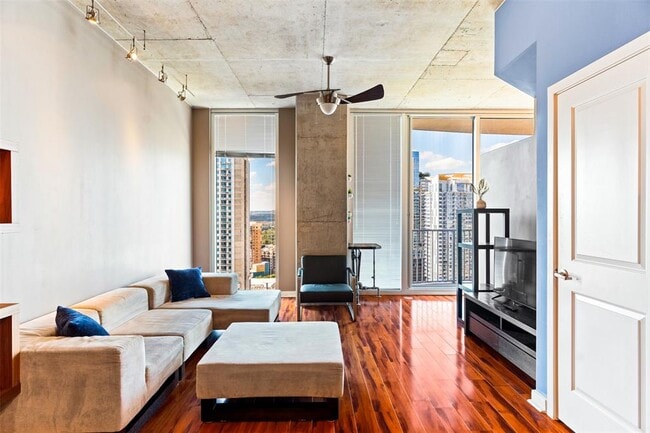 Building Photo - 360 Nueces St Unit 2006
