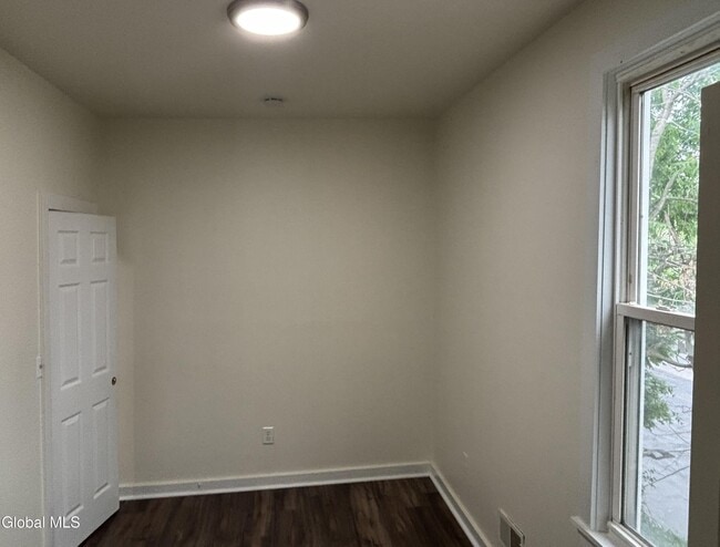 Photo - 91 Park Ave Unit #3