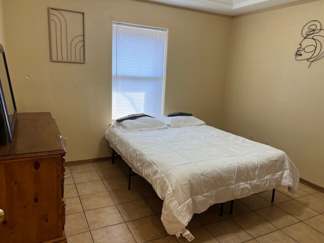 Photo - 618 San Antonio Ave Unit Apt 7