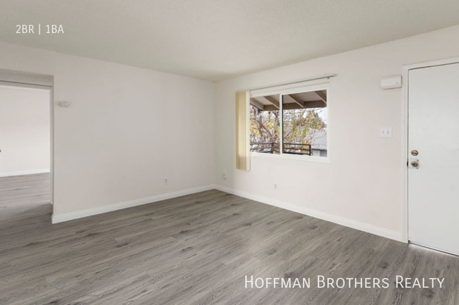 Photo - 4235 Columbus St