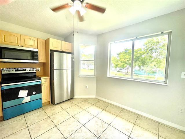 Photo - 7830 NW 6th St Unit 3 BEDROOM PEMBROKE