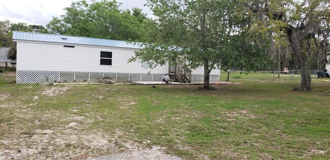Photo - 17014 Meridian Blvd