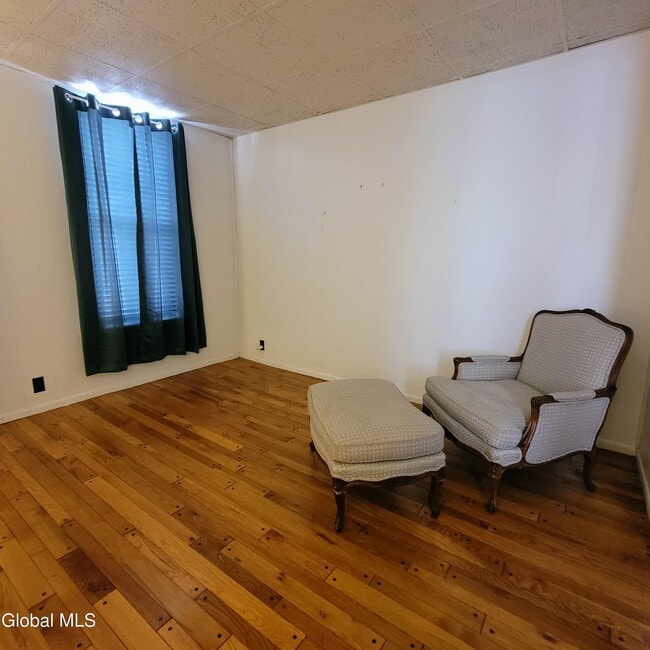 Photo - 192 Hill St Unit 1