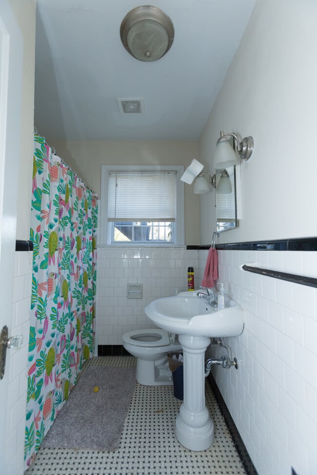 Photo - Split- Level Unit in Normaltown!