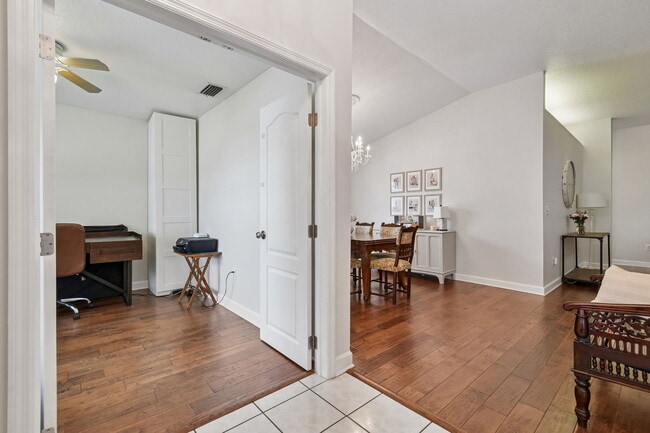 Photo - Tuscanny Street